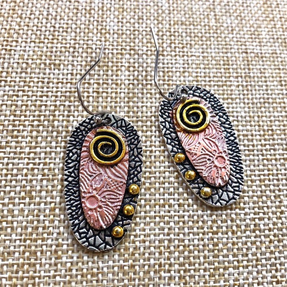 Bohemian Style Flower Leaf Dangle Earrings - Picture 3 of 7